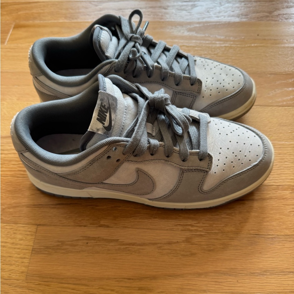 Nike Dunk Low Womens - Picture 4 of 6